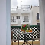 Helen Ξενοδοχείο με διαμερίσματα 3*
