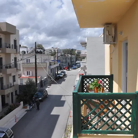 Helen Apartahotel