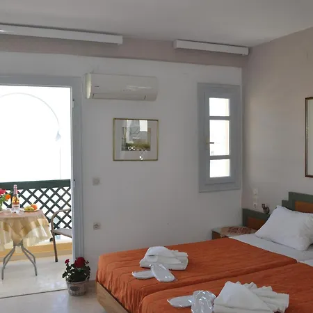 Helen Hersonissos (Crete)