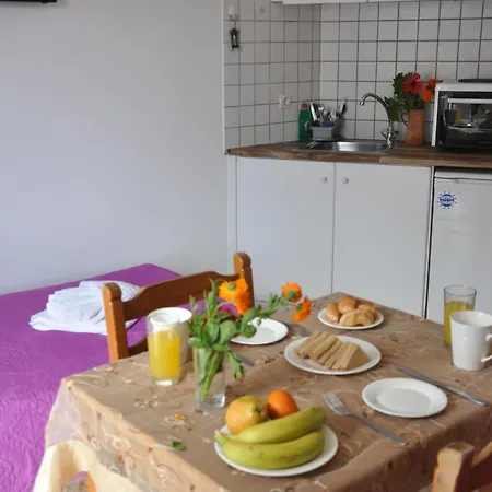 Hotel de apartamente Helen 3*