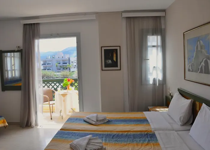 Helen Apartmanhotel 3*