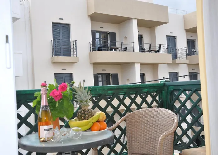 Helen 3* Hersonissos (Crete)